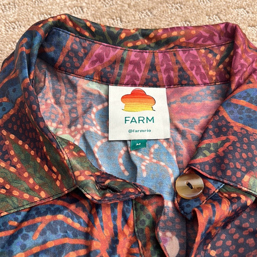 FARM Rio Multicolor Leaf Print Blouse - Picture 2 of 6